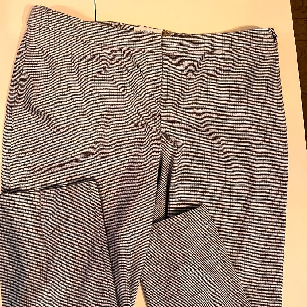 Calvin Klein Blue & White Highline Textured Lightweight Pants – Size‎ 12